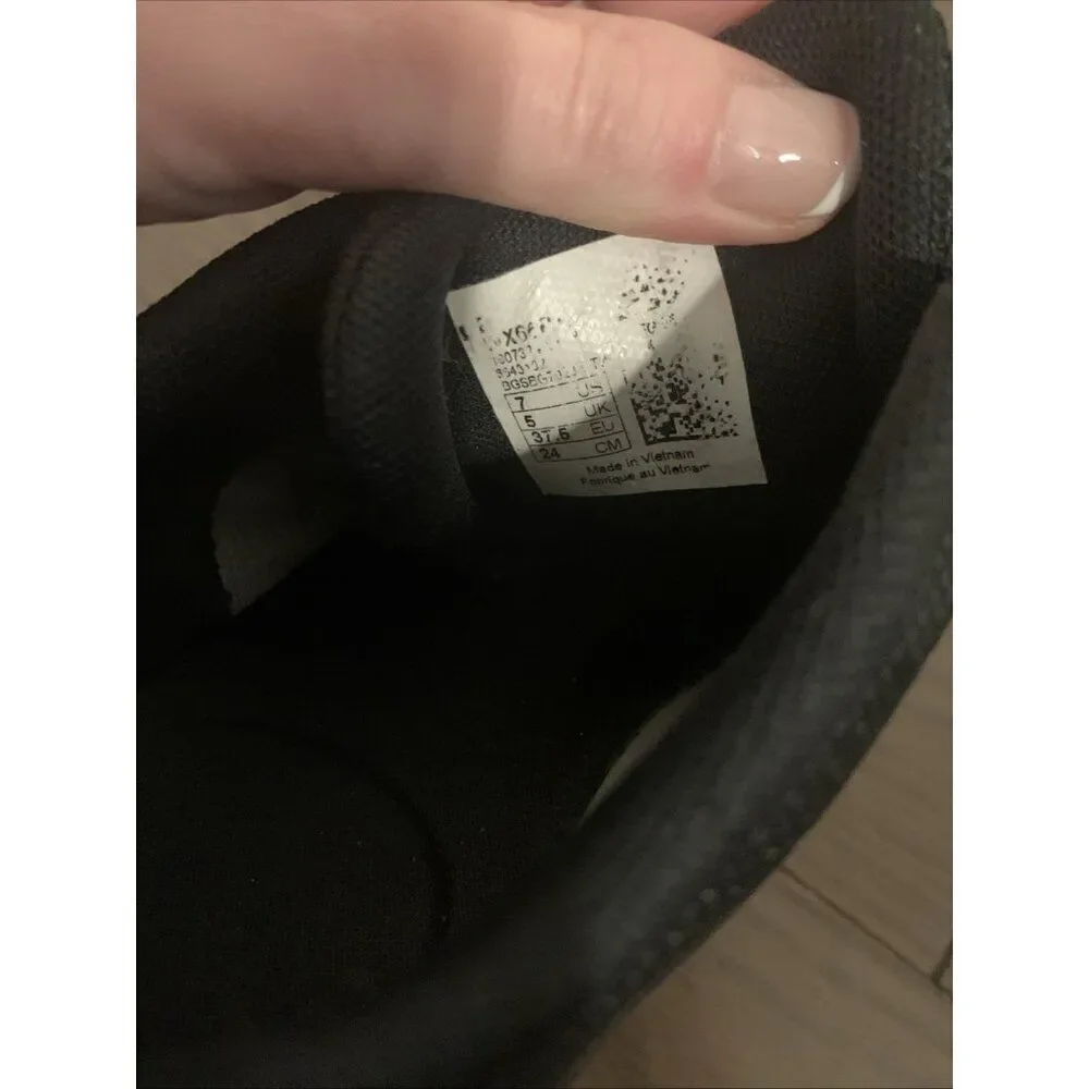 New Balance Womens Black Sneakers 7